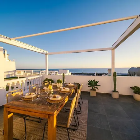 Casa Lola *