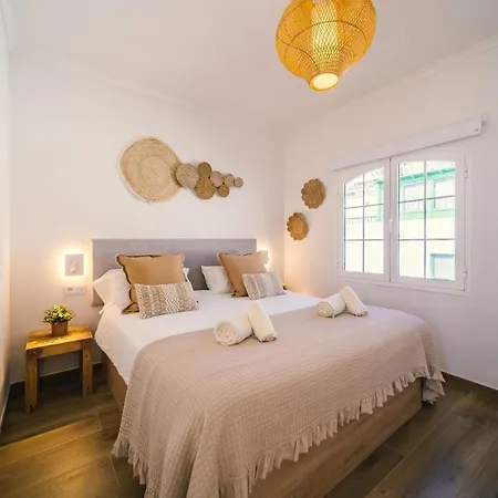 Casa Lola Tías