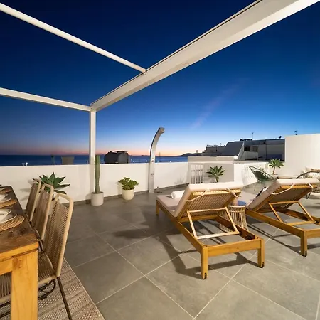 Casa Lola